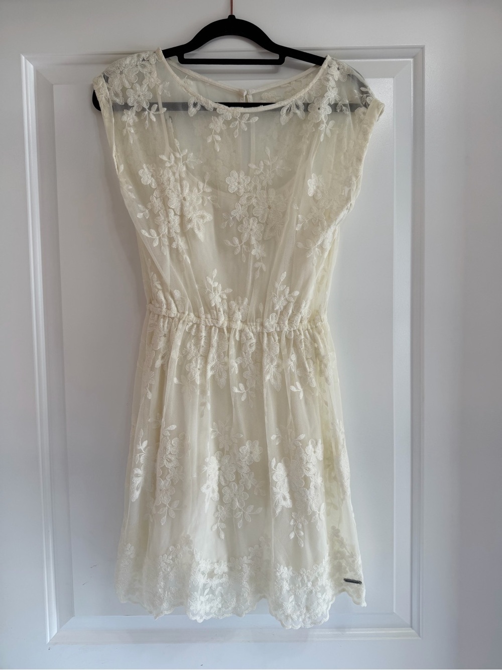 Abercrombie & Fitch White Floral Lace Mini Dress Scalloped Hem